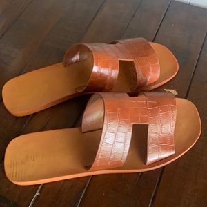 Bamboo sandals